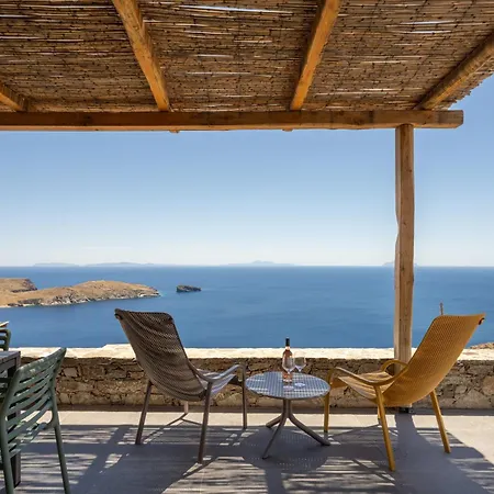 Serene Shore Serifos Vayiá